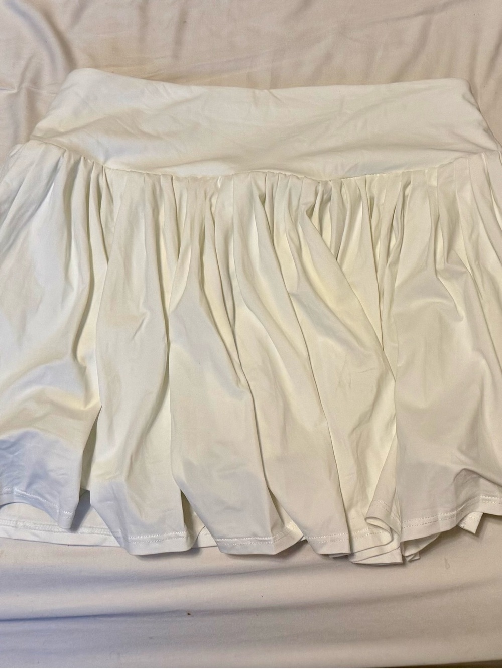 HALARA White Circle Skater Skort – NWT - Picture 4 of 8